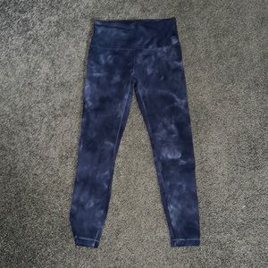 Lululemon size 8 navy tie dye leggings!
